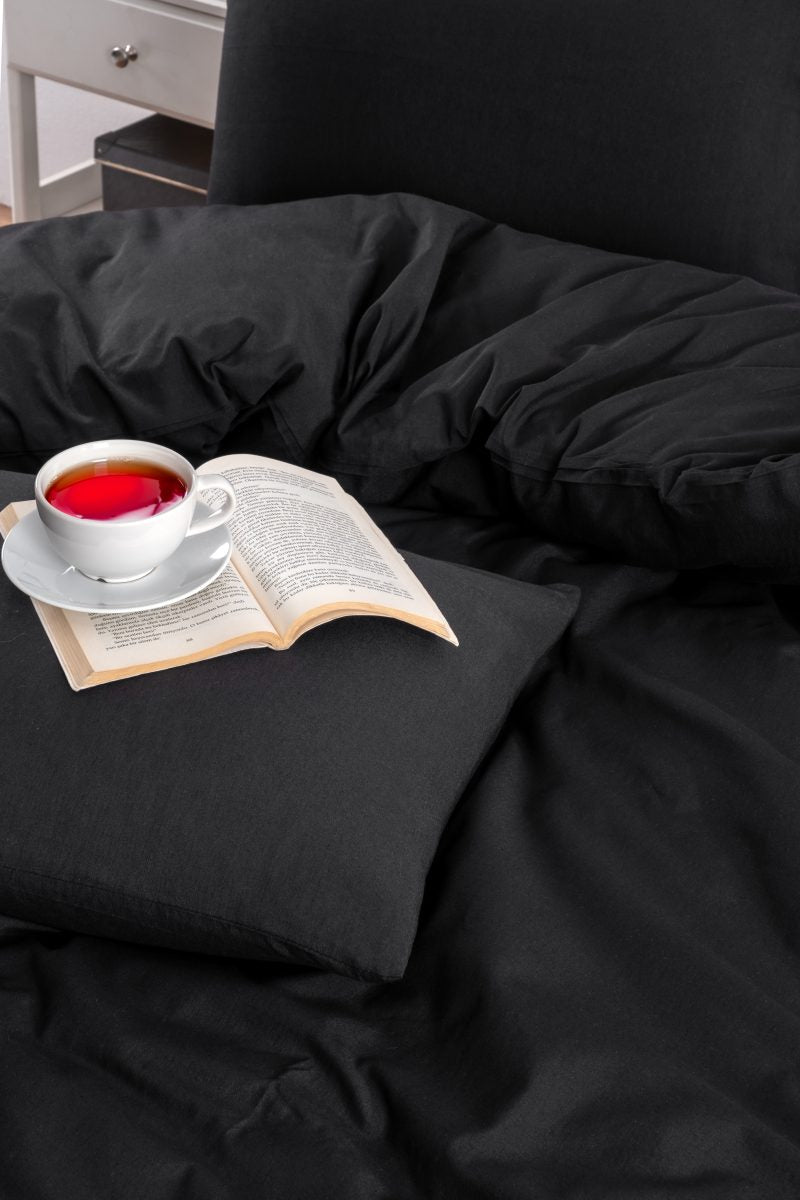 Pamuklu Nevresim Takımı Lastikli Çarşaflar Tek ve Çift Kişilik Seçenekli Siyah