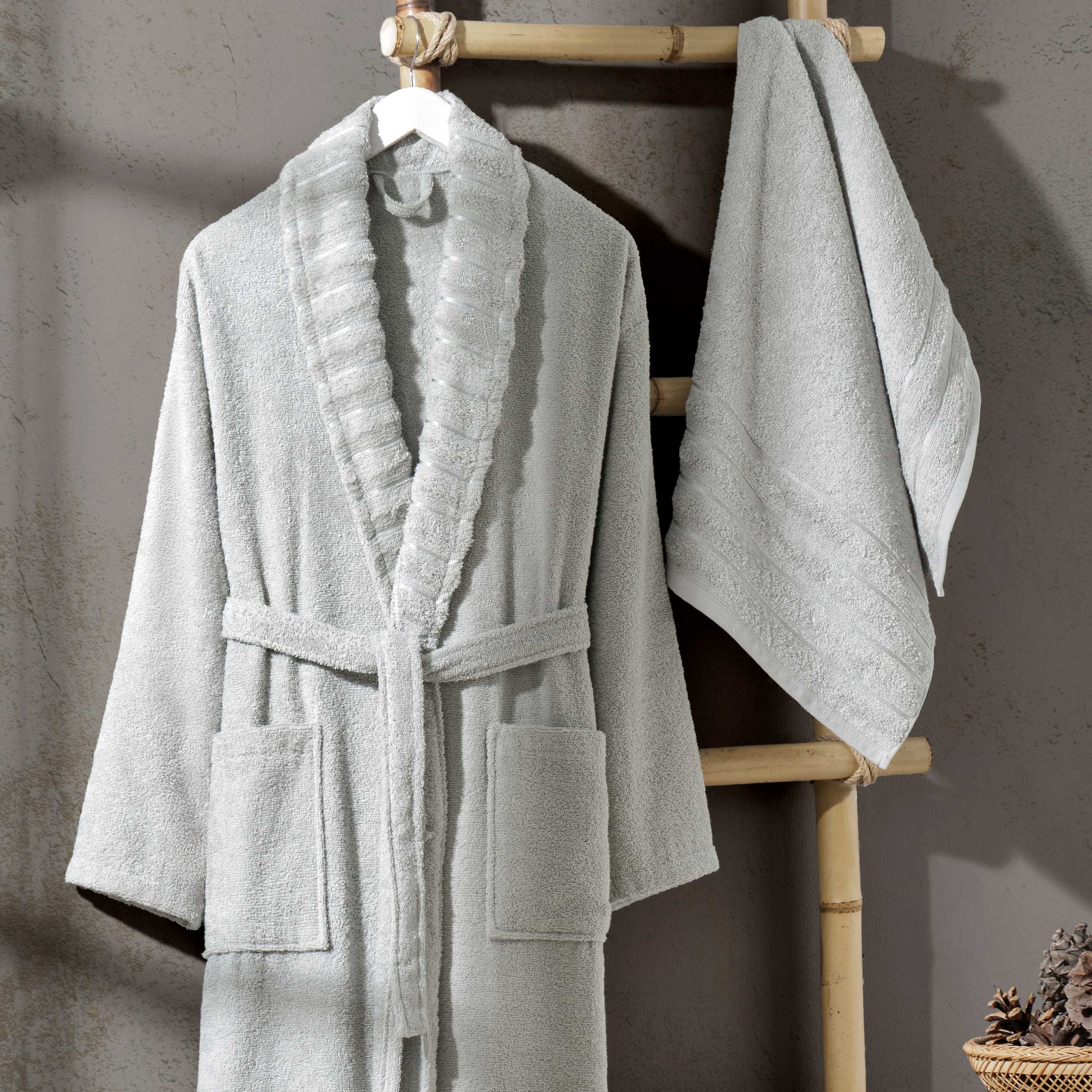 Carla Havlulu Bornoz Seti Açık Gri